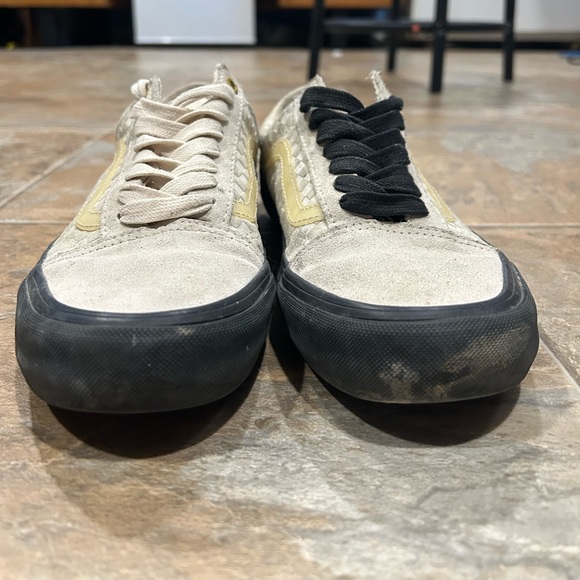 Vans Old Skool x Lizzie Armanto - Beige Checkered - Picture 3 of 5